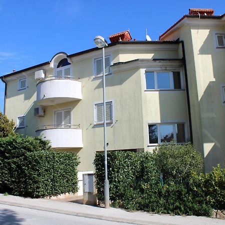 Studio Apartment Aniko Premantura Kültér fotó